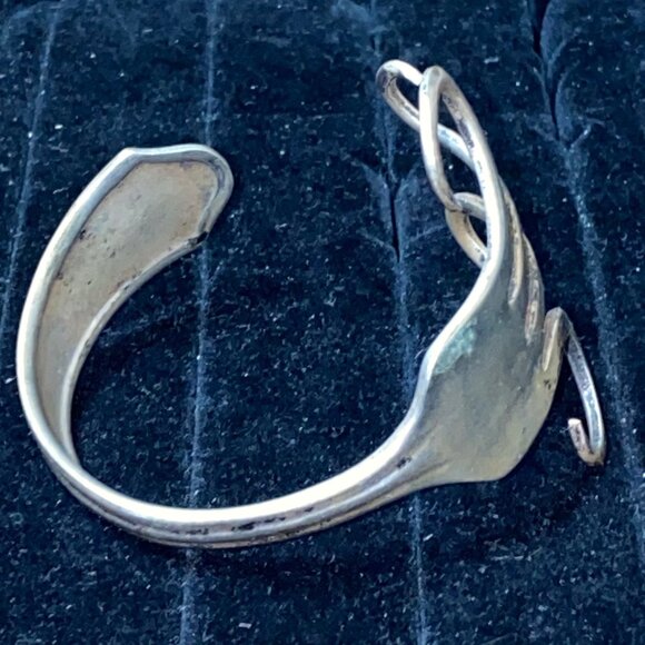 Vintage Home Crest Silverplate Fork Bracelet With Scroll Design & Curved Accents - Picture 3 of 8